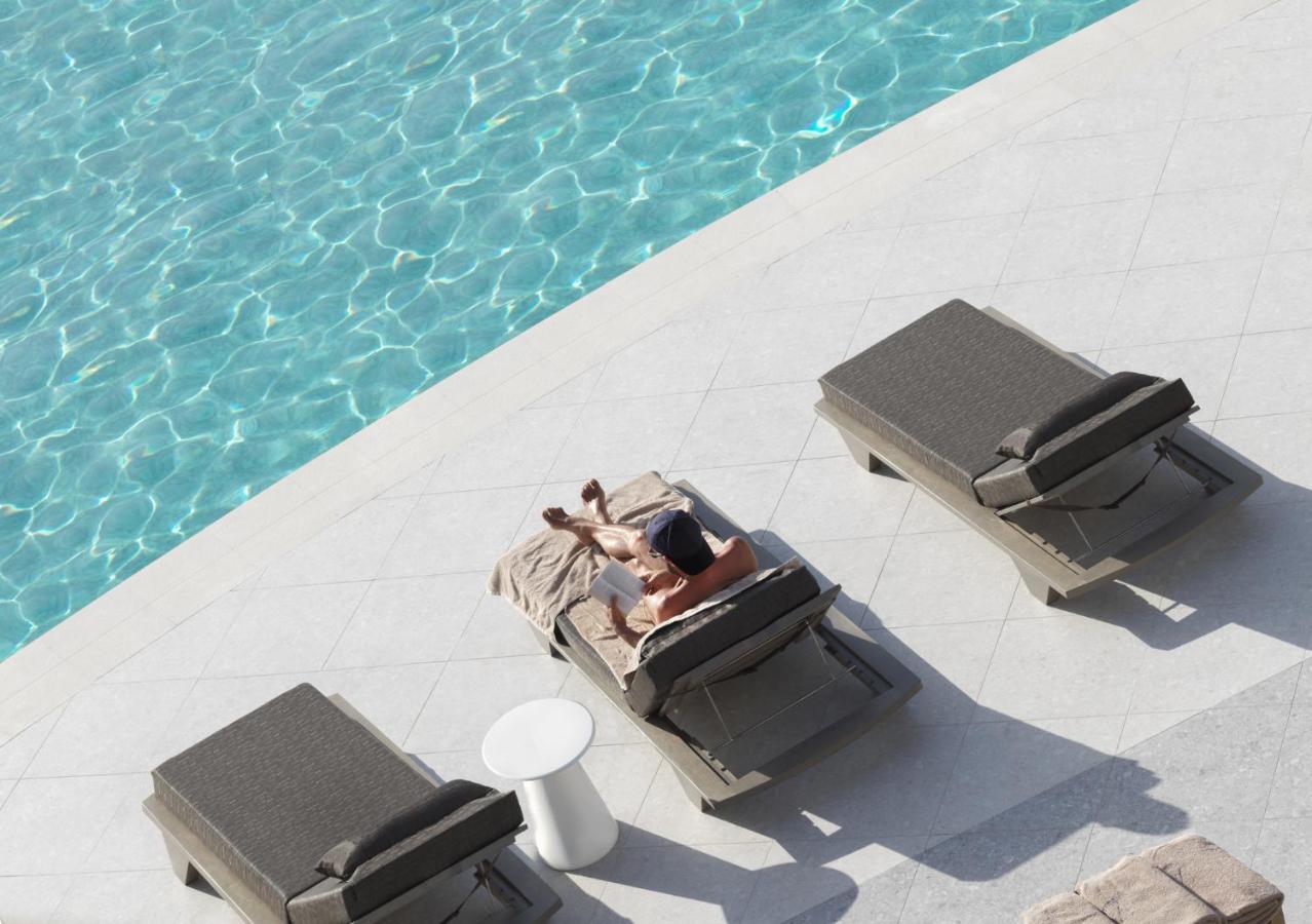 Nautilux Rethymno By Mage Hotels المظهر الخارجي الصورة A man sunbathing